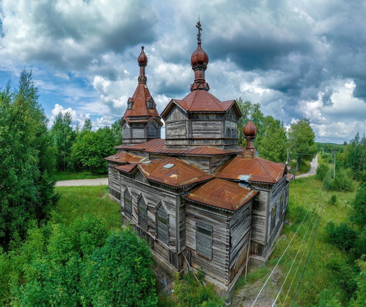 Гирвас посёлок Церковь